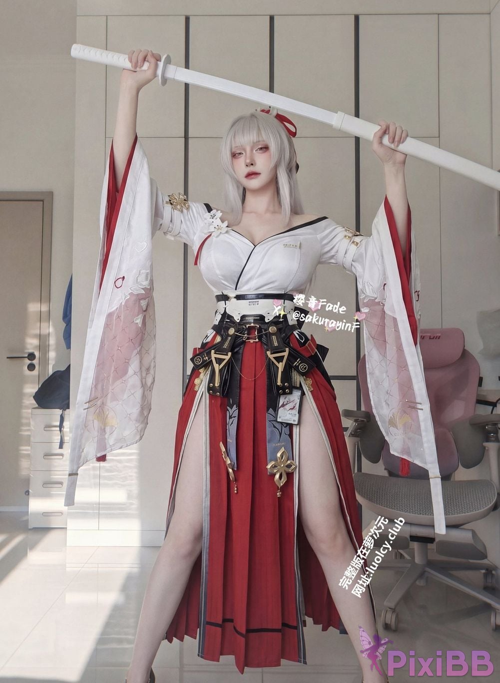 Cosplayer sakurayinF Yingyin Fade Top Big Boobs Welfare Girl PixiBB.COM 522