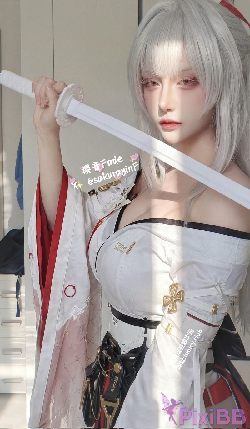 Cosplayer sakurayinF Yingyin Fade Top Big Boobs Welfare Girl PixiBB.COM 533