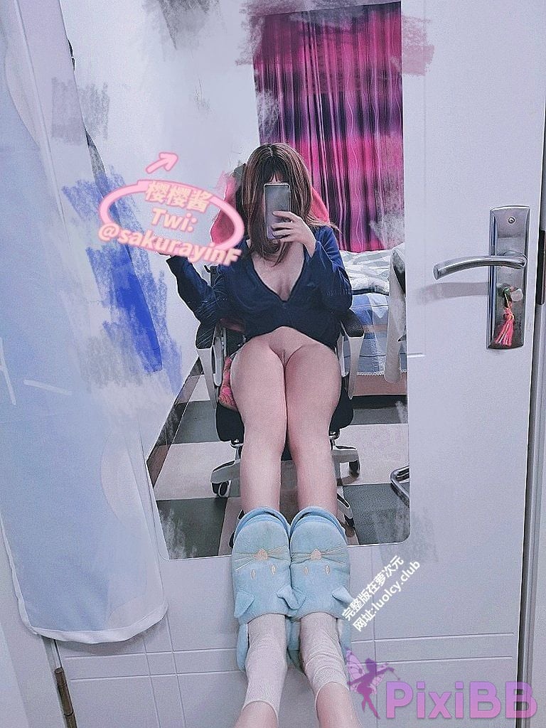 Cosplayer sakurayinF Yingyin Fade Top Big Boobs Welfare Girl PixiBB.COM 660