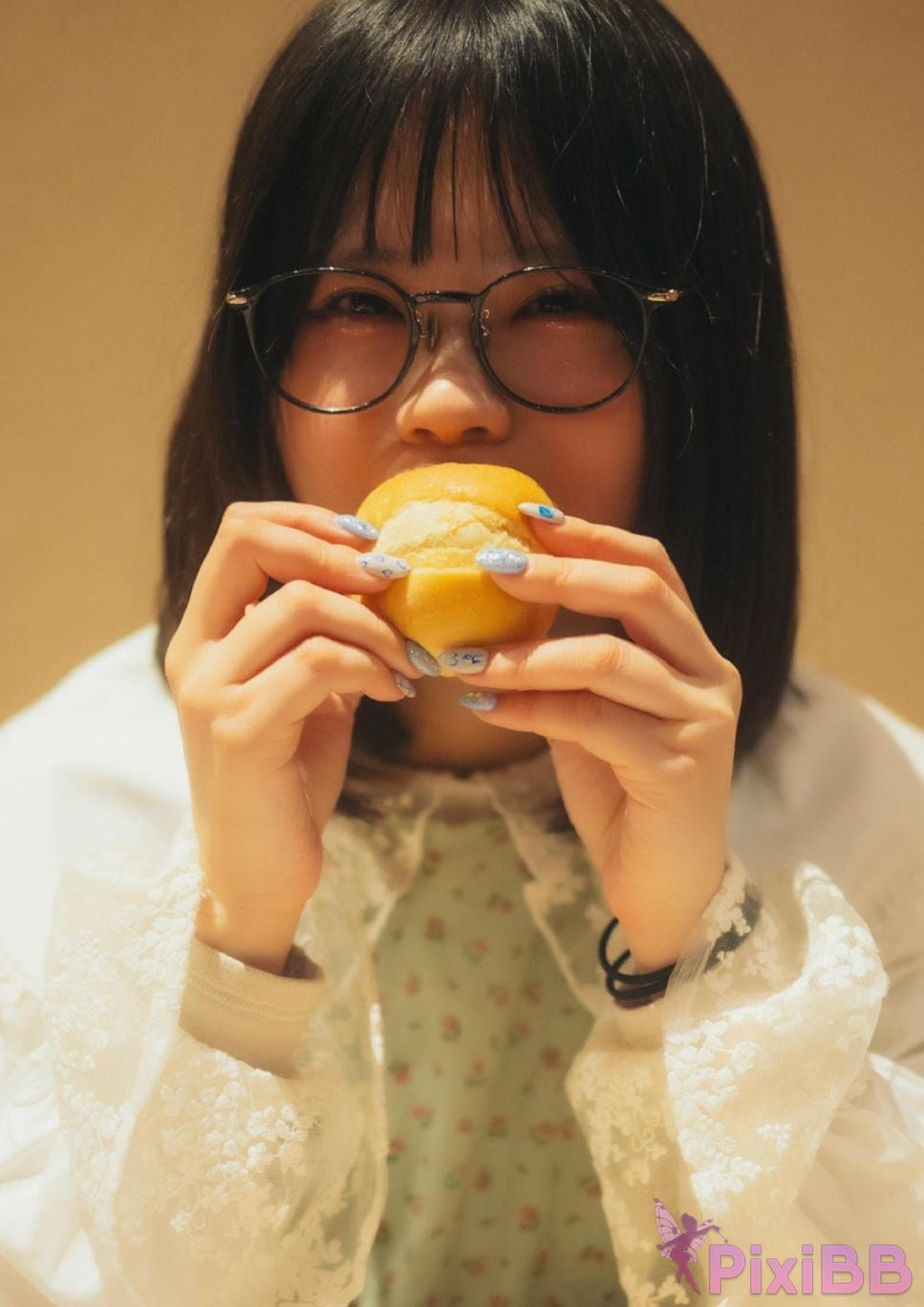 Japanese Idol Mame Daifuku Mamedaifuku Im an adult Okay right photo collection Wunder Publishing House PixiBB.COM 173