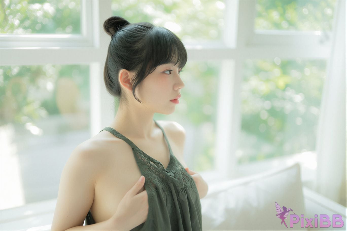 AI Enhanced Yui Green PixiBB.COM 077