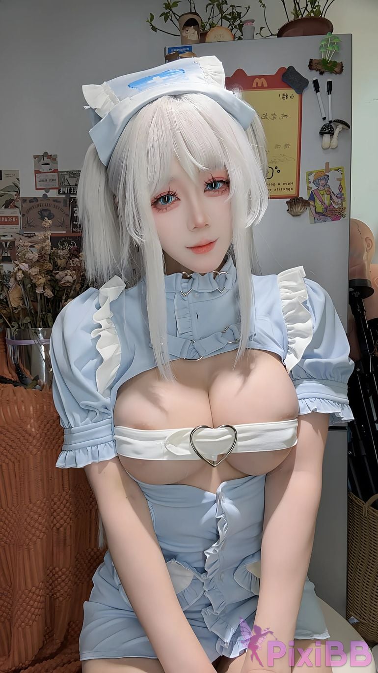 Cosplayer Nine words Physiotherapy room PixiBB.COM 019