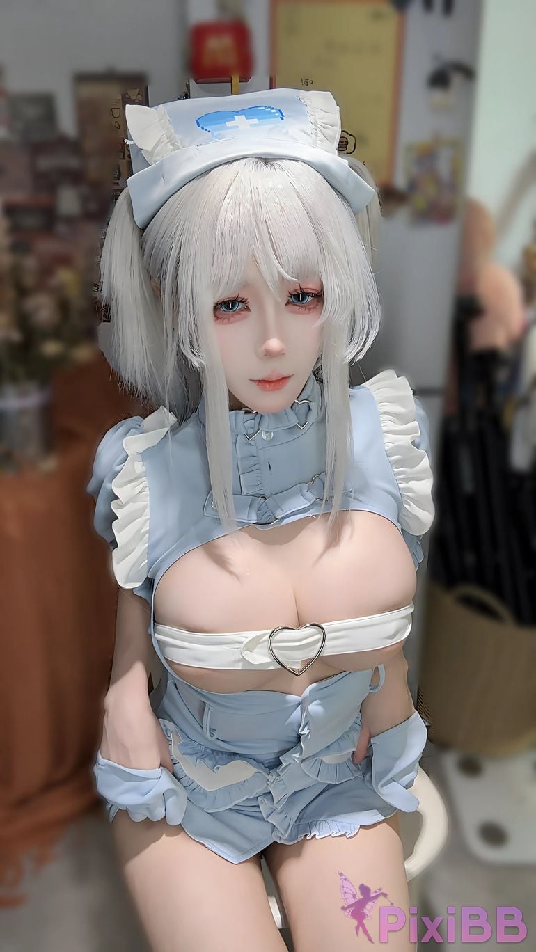 Cosplayer Nine words Physiotherapy room PixiBB.COM 020