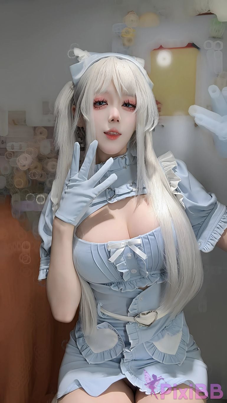 Cosplayer Nine words Physiotherapy room PixiBB.COM 044