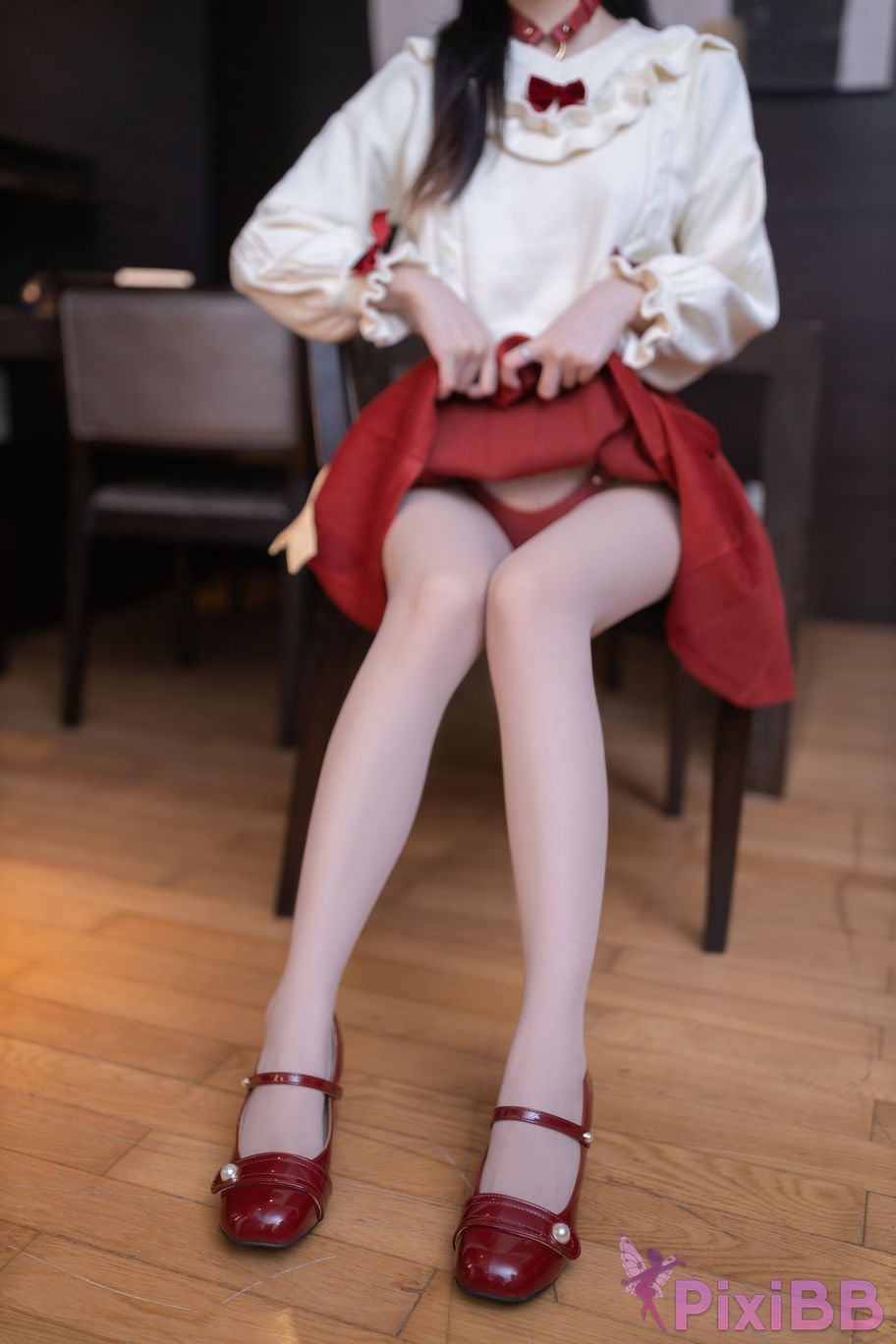 No watermark for in app purchases Xie Xiaoan XIUREN model New Year close up red bondage PixiBB.COM 002