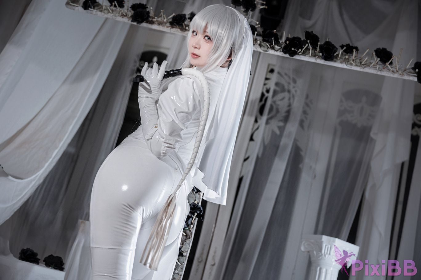 Cosplayer Sakura chan w pure white nun PixiBB.COM 011