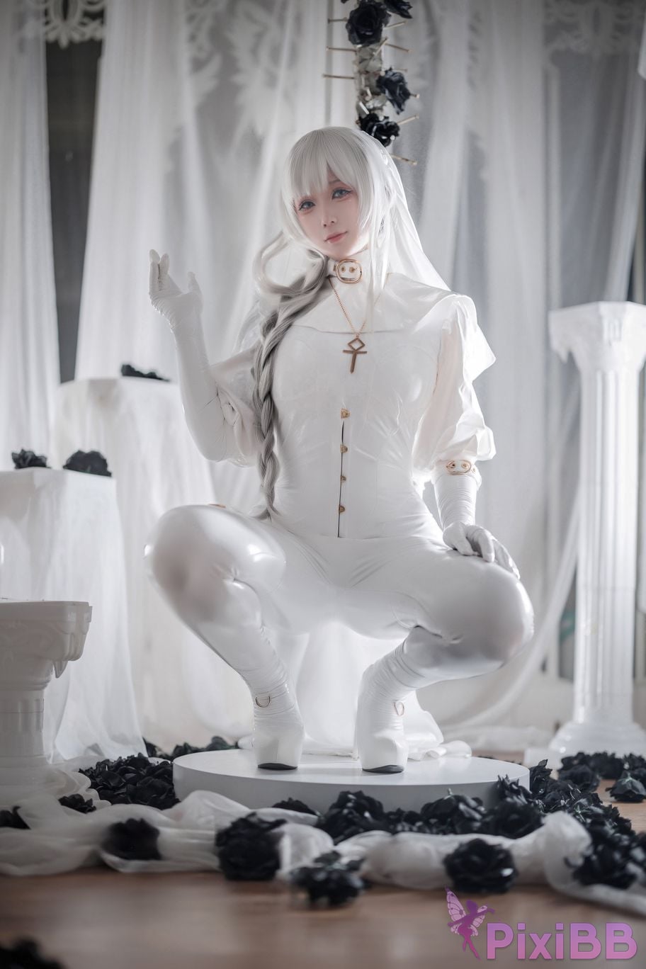 Cosplayer Sakura chan w pure white nun PixiBB.COM 016