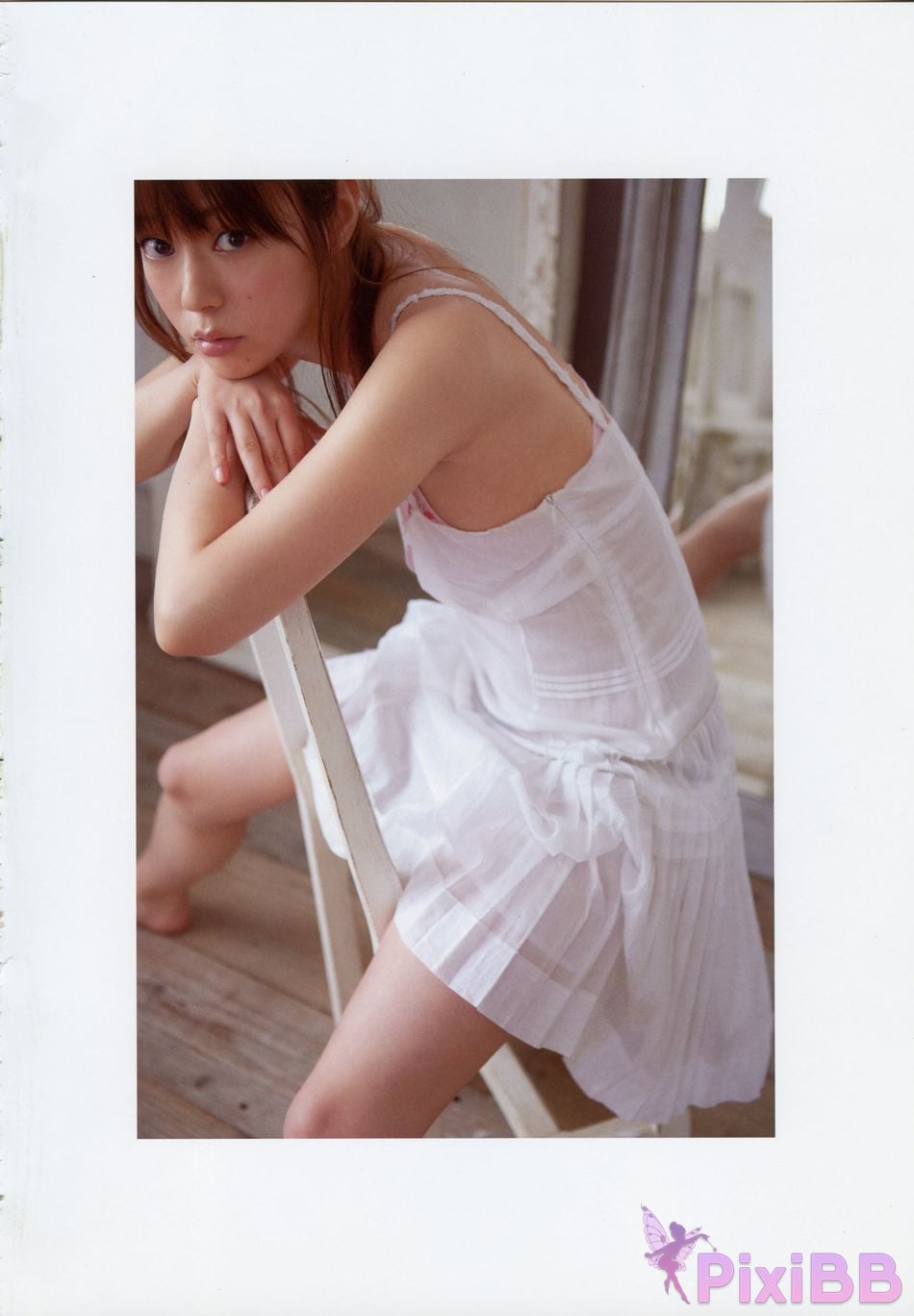 Japanese Idol Yuria Haga photo collection red x pink PixiBB.COM 009