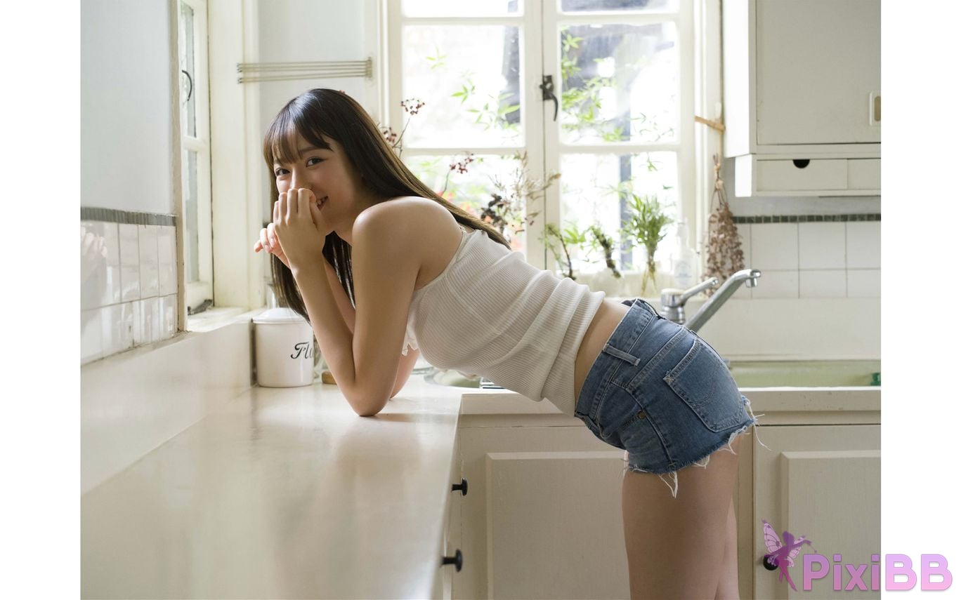 Japanese Idol Ami Yamazaki FRIDAY digital photo book Beautiful legs climax Vol.2 138 Full page version PixiBB.COM 007
