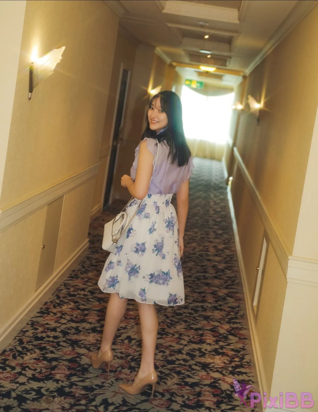 Japanese Idol Ami Yamazaki FRIDAY GOLD A secret holiday for a beautiful lady PixiBB.COM 003