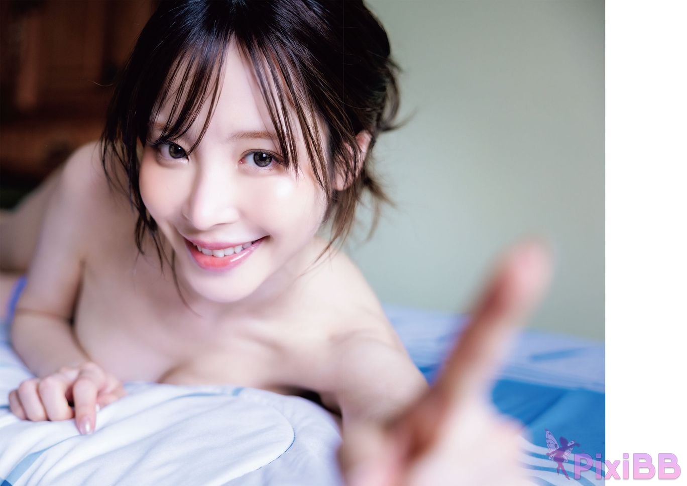 Japanese Idol Kana Momonogi Is it .Period PixiBB.COM 002