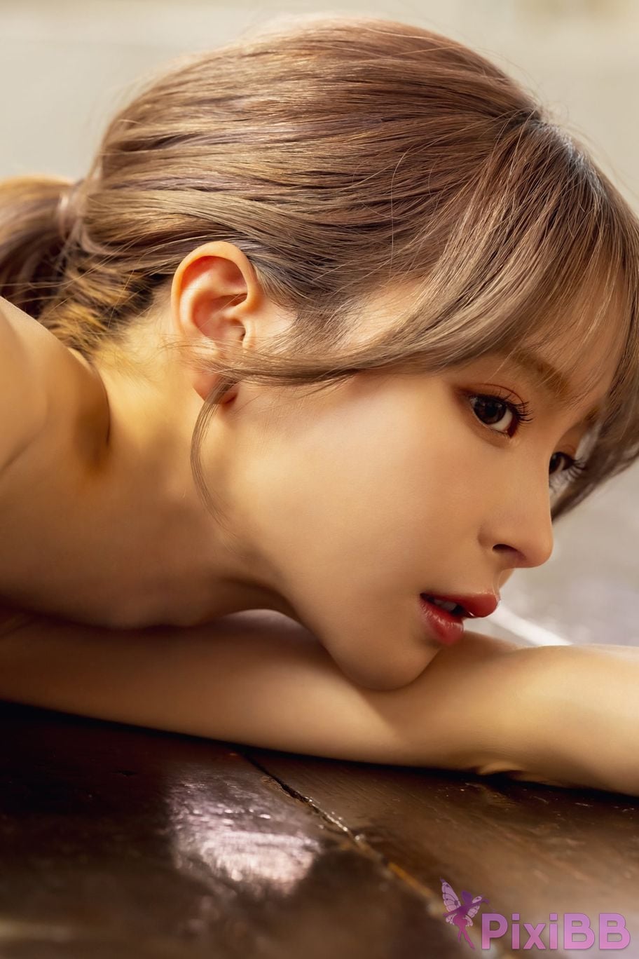 Japanese Idol Kana Momonogi I s i t M o m n g Be Charmed Vol.1 3 FRIDAY digital photo book PixiBB.COM 036