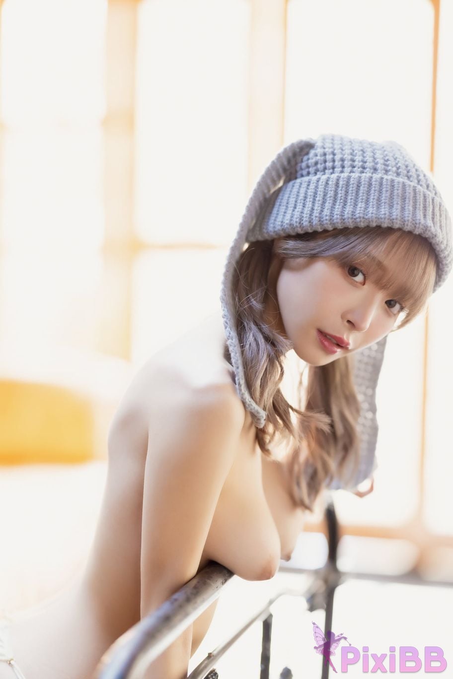 Japanese Idol Kana Momonogi I s i t M o m n g Be Charmed Vol.1 3 FRIDAY digital photo book PixiBB.COM 046
