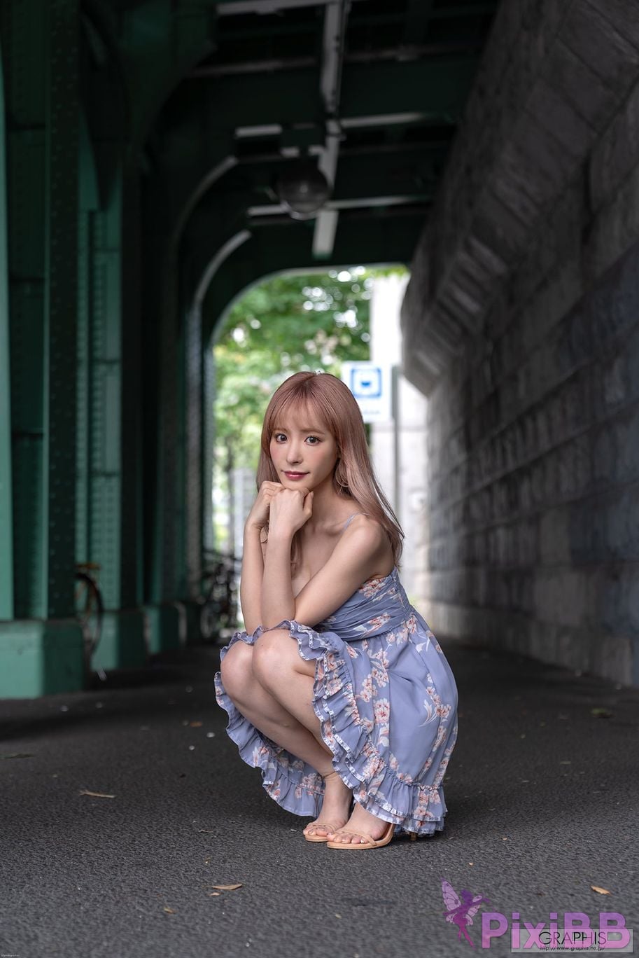 Japanese Idol Kana Momonogi I s i t M o m n g Graphis SUMMER SPECIAL 2020 Change PixiBB.COM 002