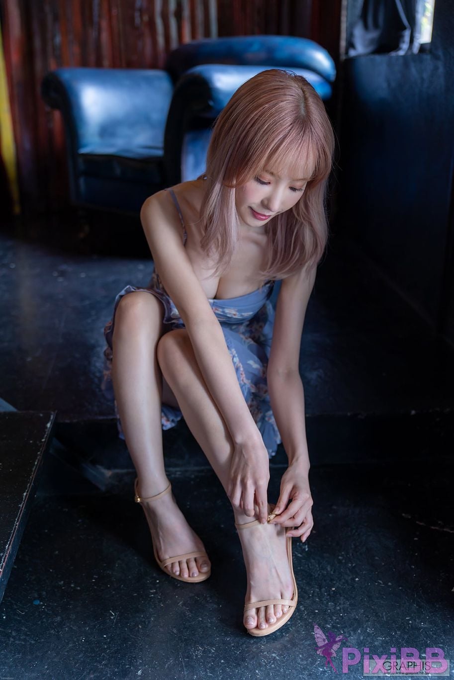 Japanese Idol Kana Momonogi I s i t M o m n g Graphis SUMMER SPECIAL 2020 Change PixiBB.COM 004