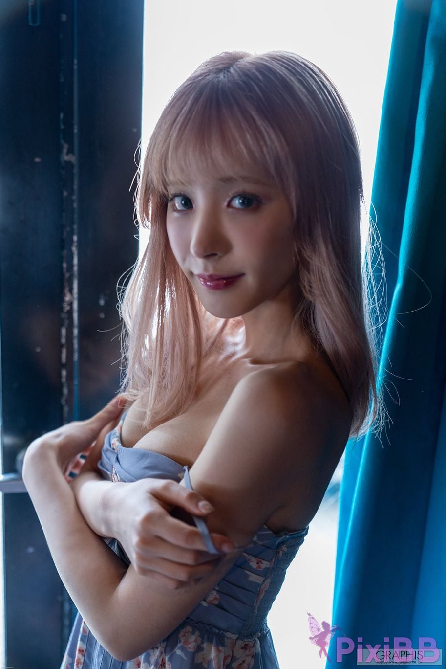Japanese Idol Kana Momonogi I s i t M o m n g Graphis SUMMER SPECIAL 2020 Change PixiBB.COM 007