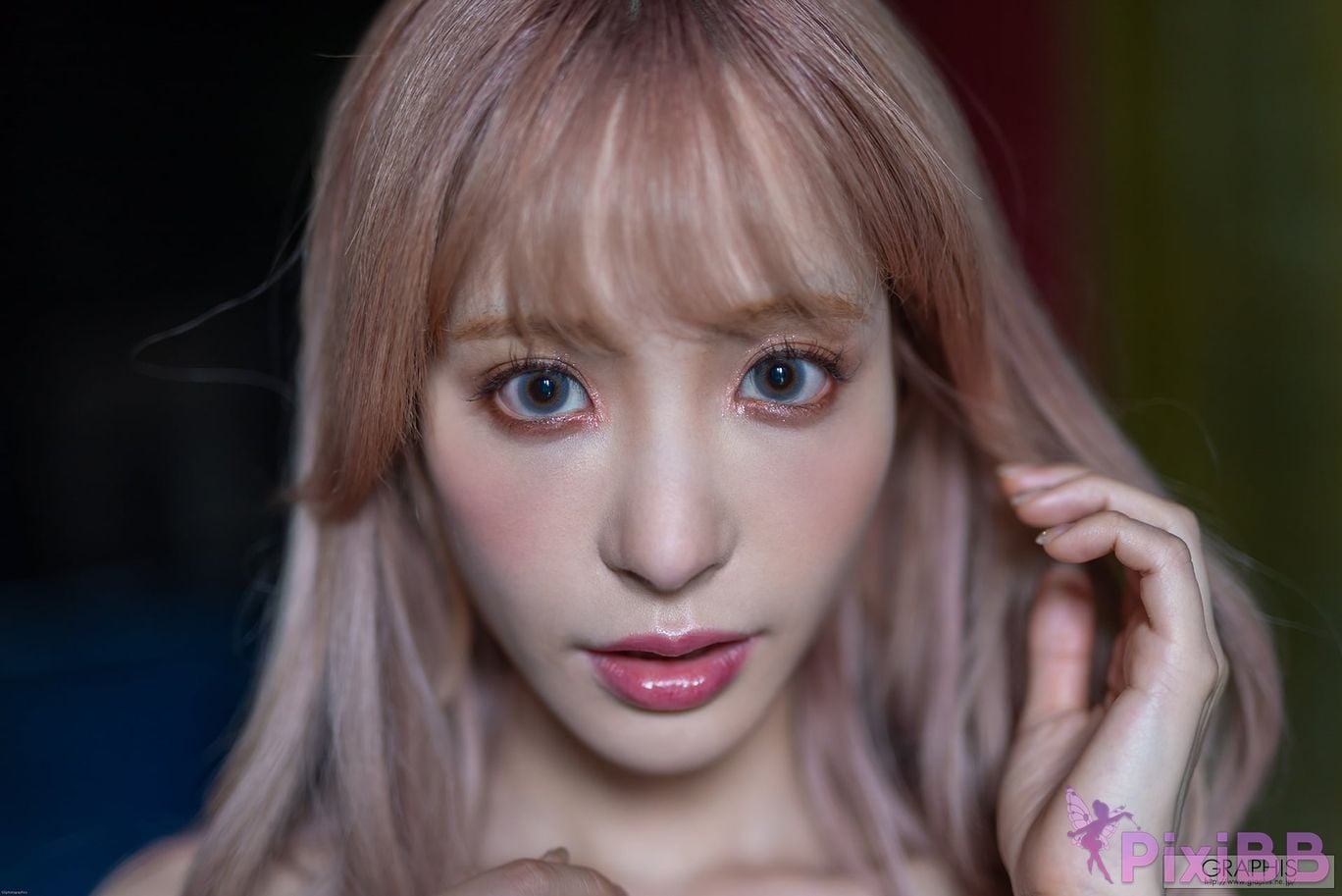 Japanese Idol Kana Momonogi I s i t M o m n g Graphis SUMMER SPECIAL 2020 Change PixiBB.COM 025