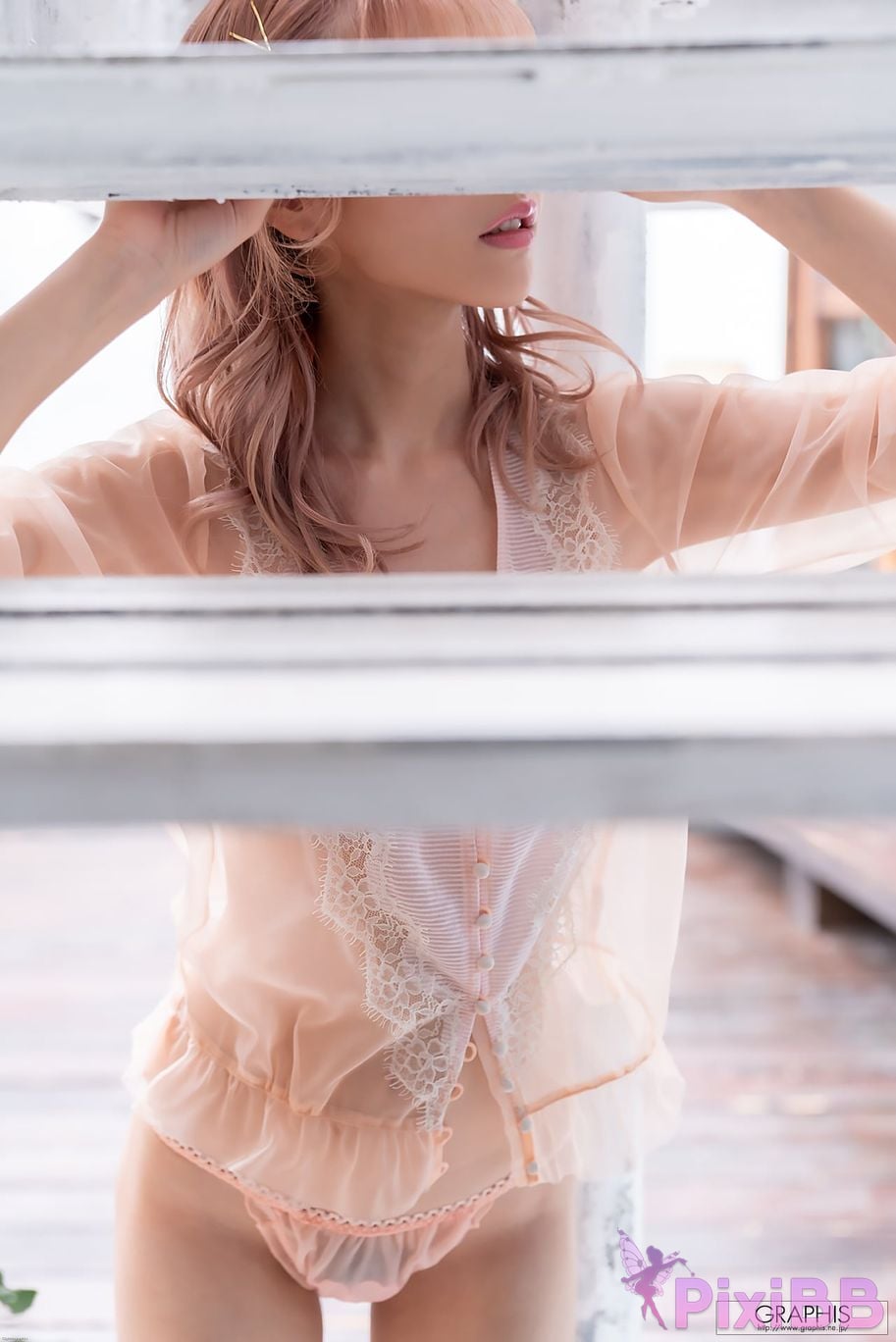 Japanese Idol Kana Momonogi I s i t M o m n g Graphis SUMMER SPECIAL 2020 Change PixiBB.COM 067