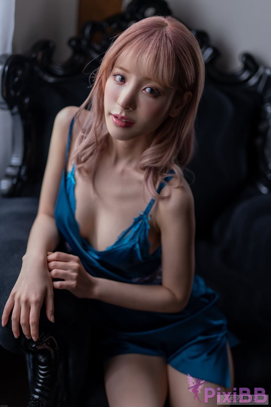 Japanese Idol Kana Momonogi I s i t M o m n g Graphis SUMMER SPECIAL 2020 Change PixiBB.COM 113