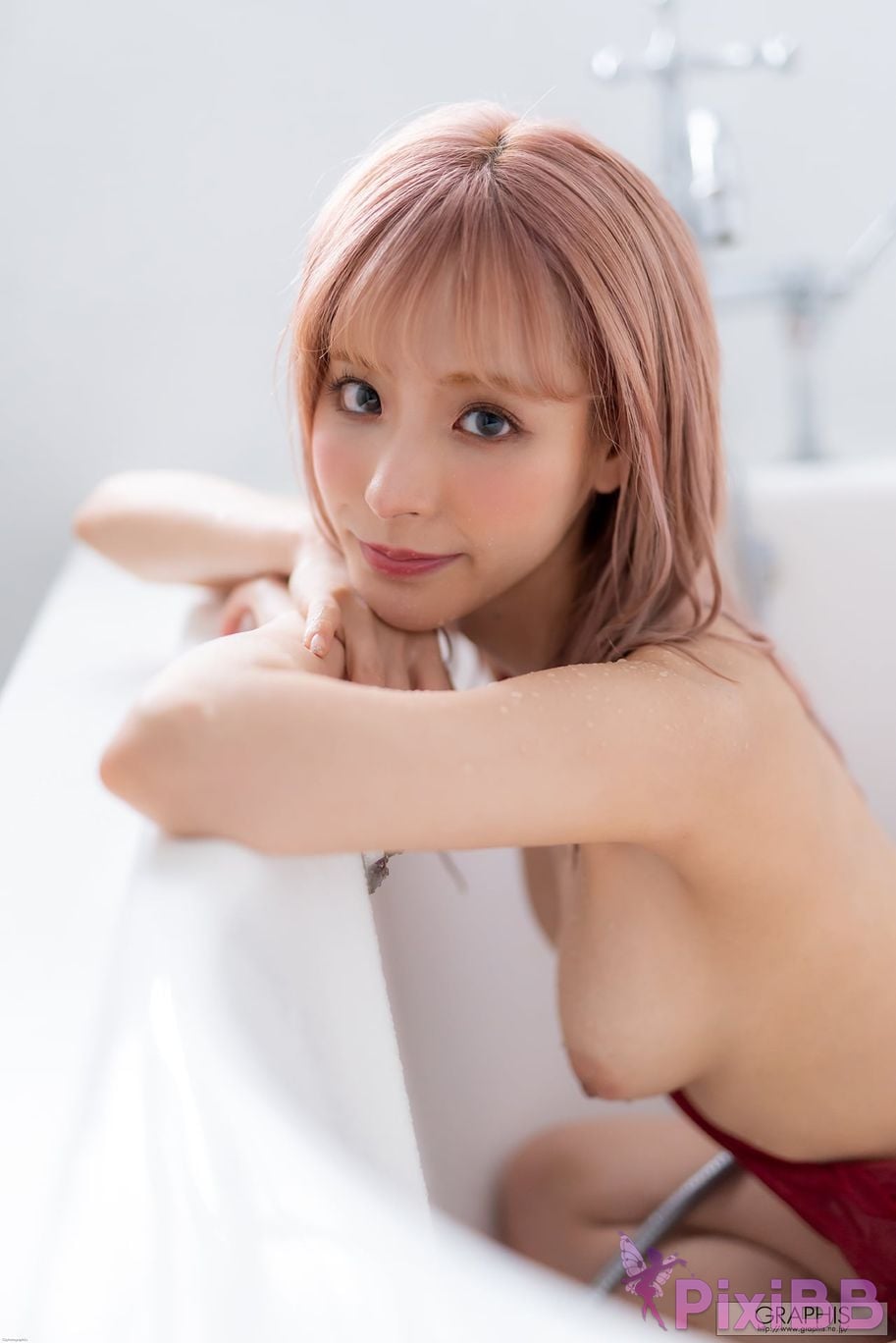 Japanese Idol Kana Momonogi I s i t M o m n g Graphis SUMMER SPECIAL 2020 Change PixiBB.COM 146