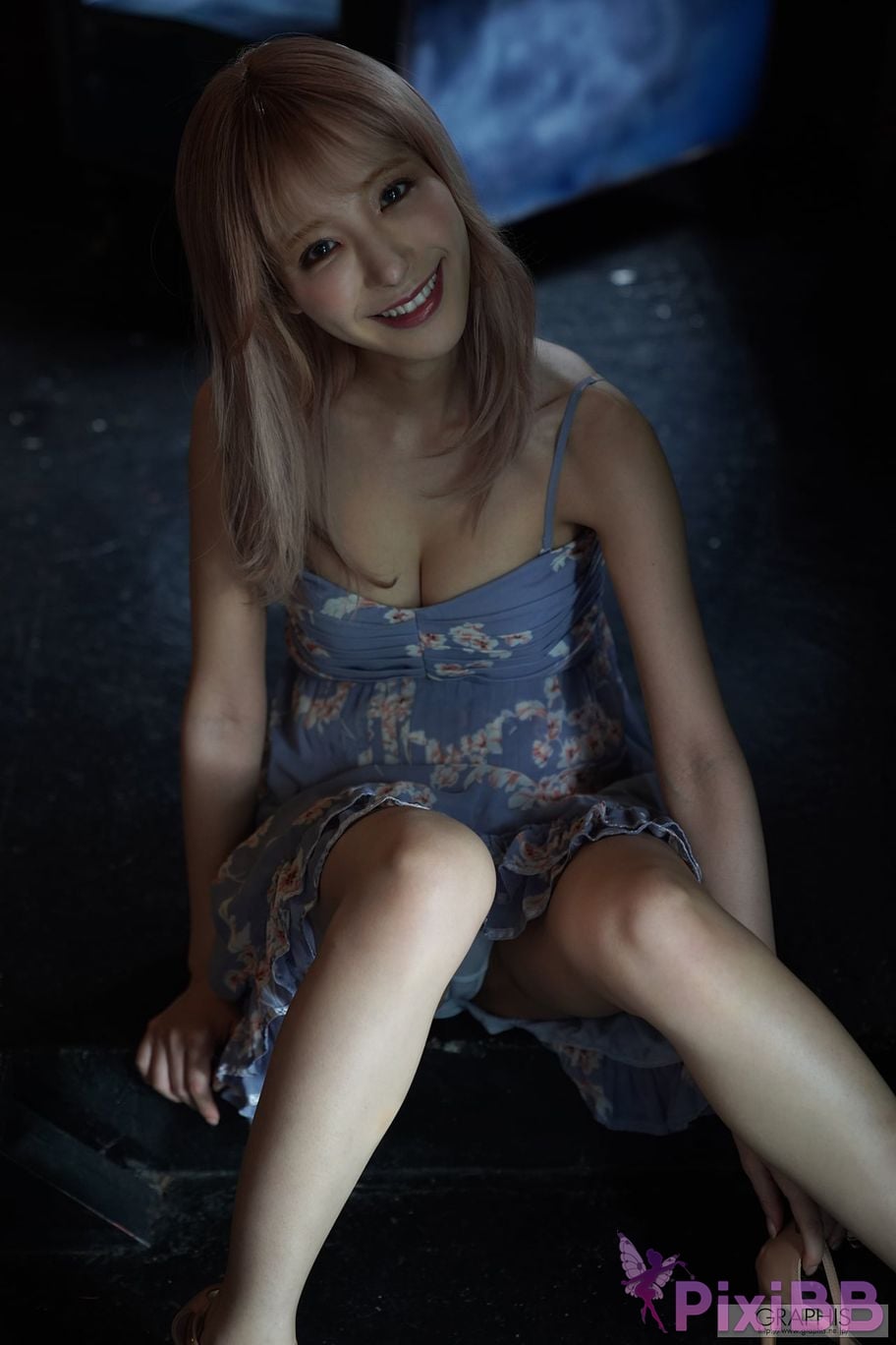 Japanese Idol Kana Momonogi I s i t M o m n g Graphis SUMMER SPECIAL 2020 Change PixiBB.COM 164