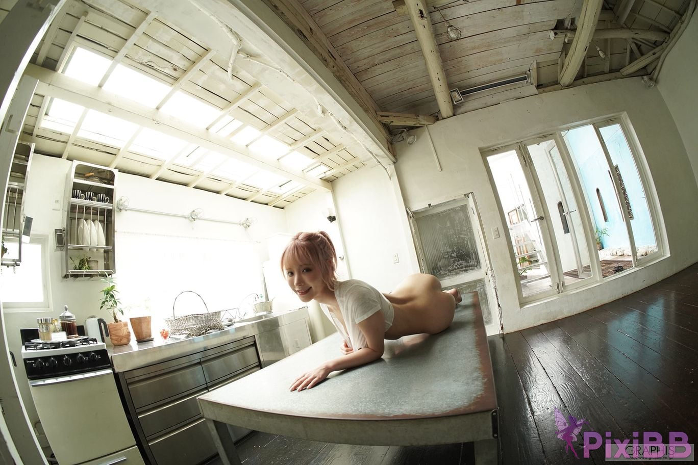 Japanese Idol Kana Momonogi I s i t M o m n g Graphis SUMMER SPECIAL 2020 Change PixiBB.COM 174